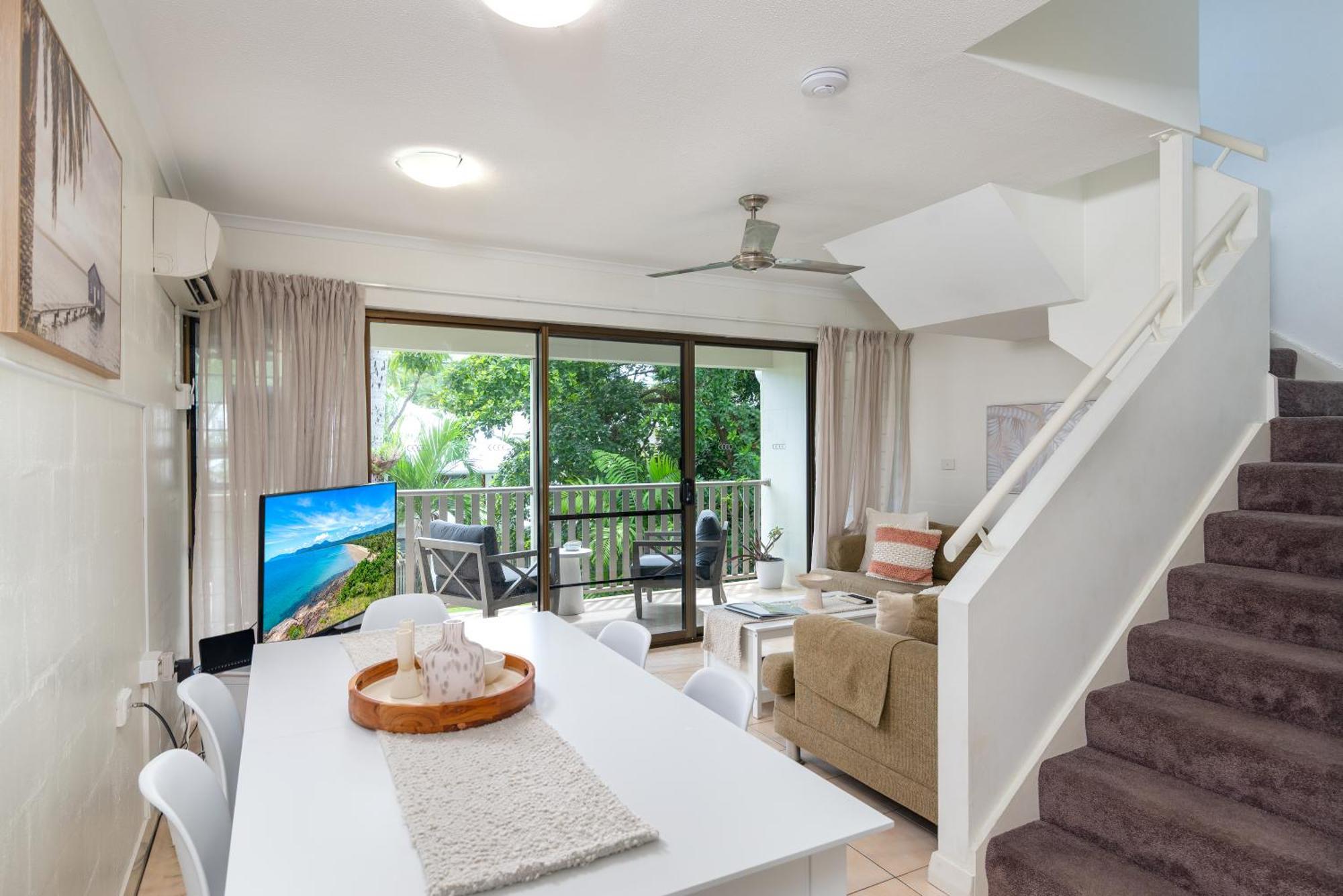 Tropical Reef Apartments Port Douglas Exterior photo