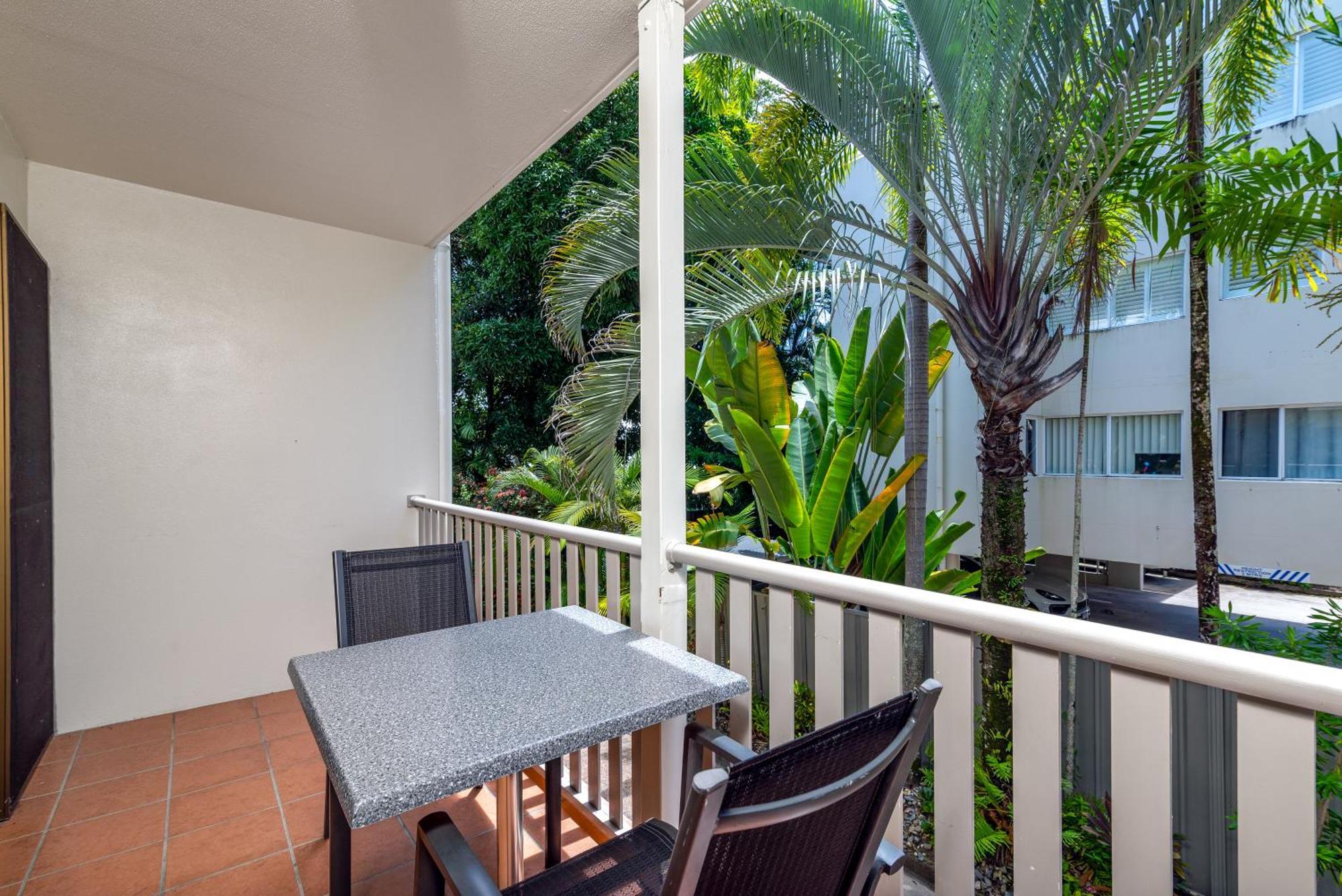 Tropical Reef Apartments Port Douglas Exterior photo